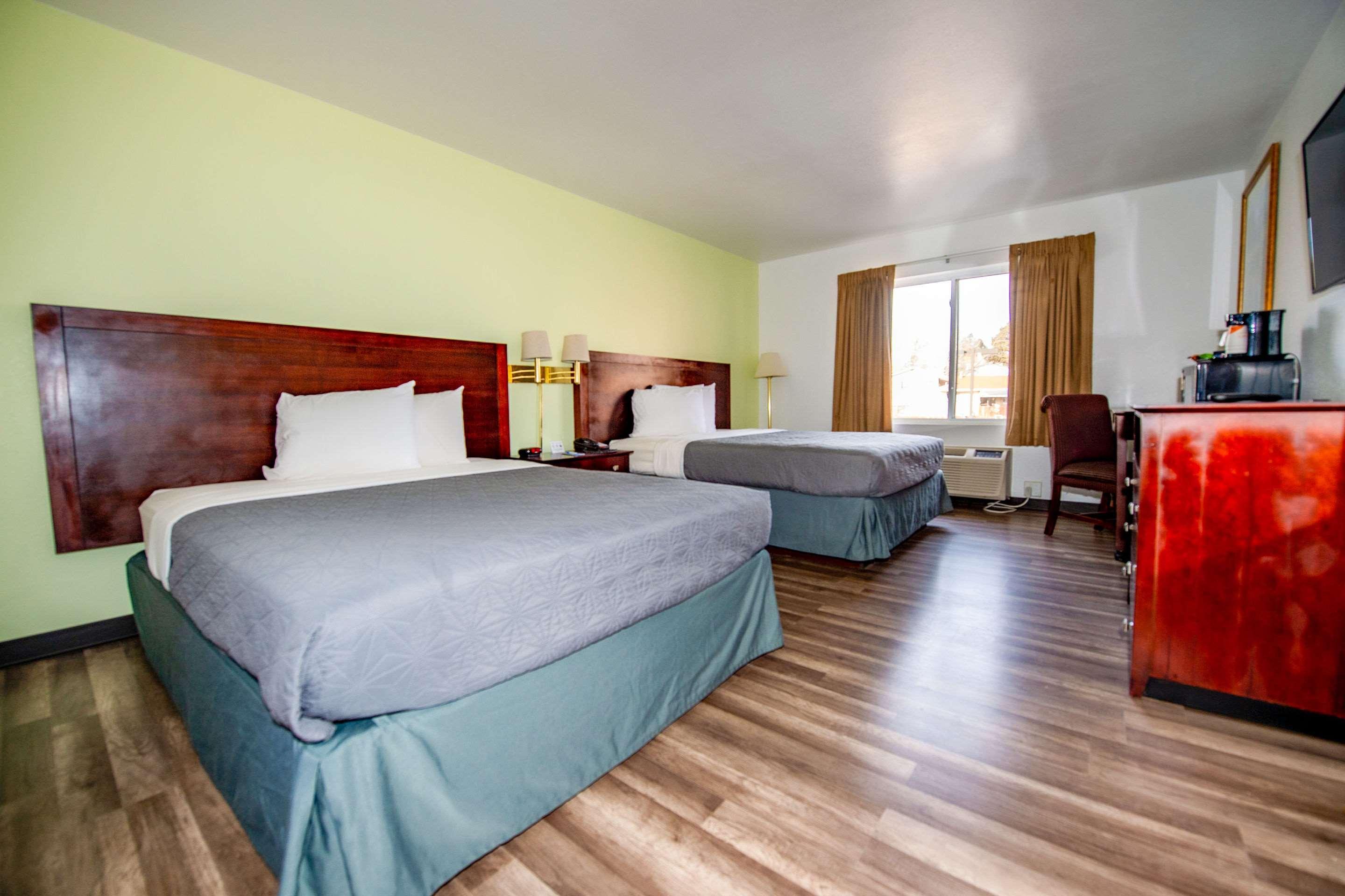 Rodeway Inn Central Colorado Springs Exteriör bild
