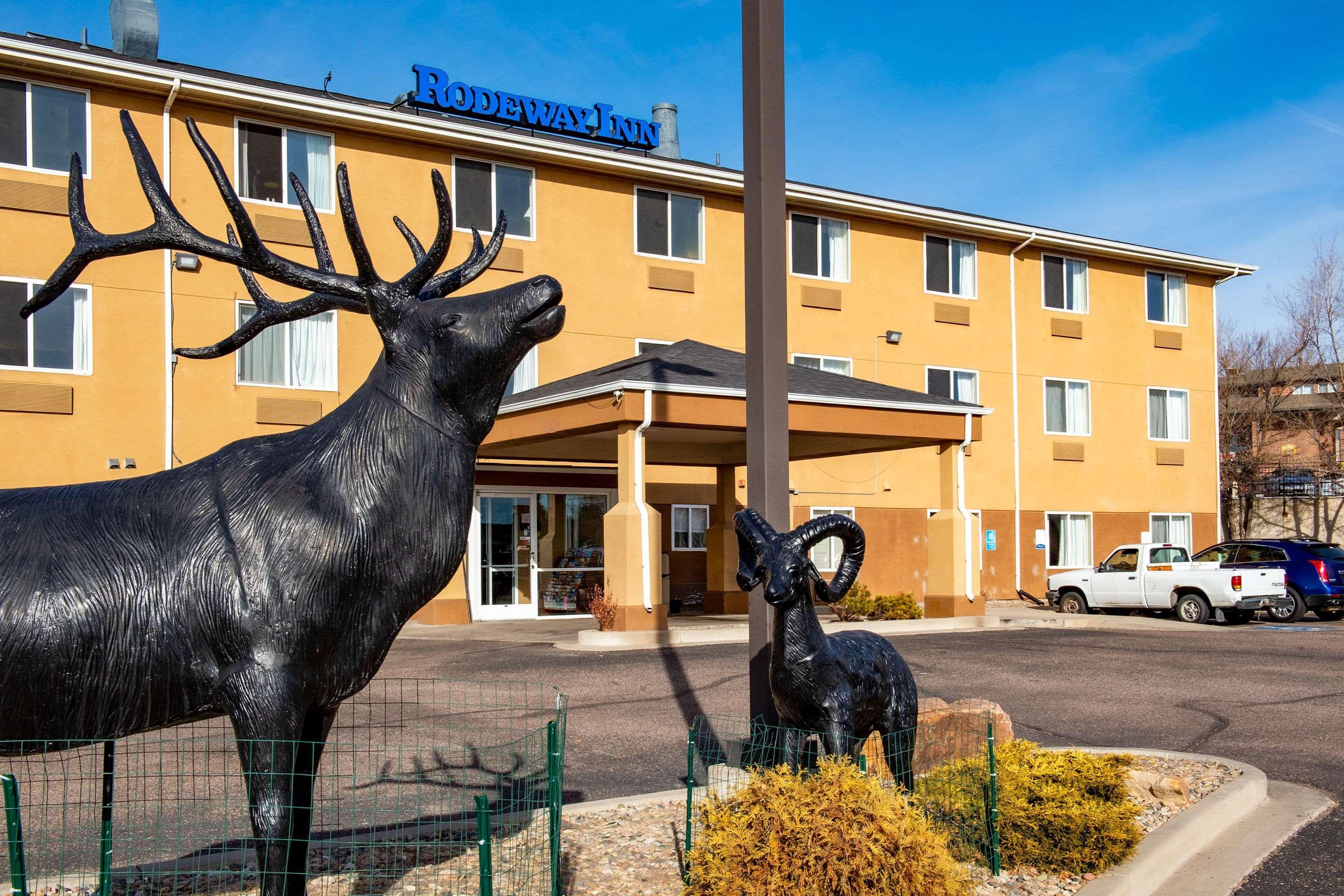 Rodeway Inn Central Colorado Springs Exteriör bild